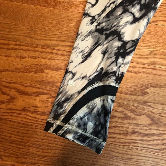 Lululemon crops - Picture 4 of 7